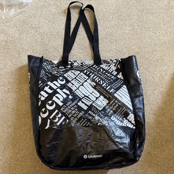LULULEMON Large Black White Reusable Shopping Bag 16” X 13 1/2” Tote Retail Bag - Picture 1 of 12
